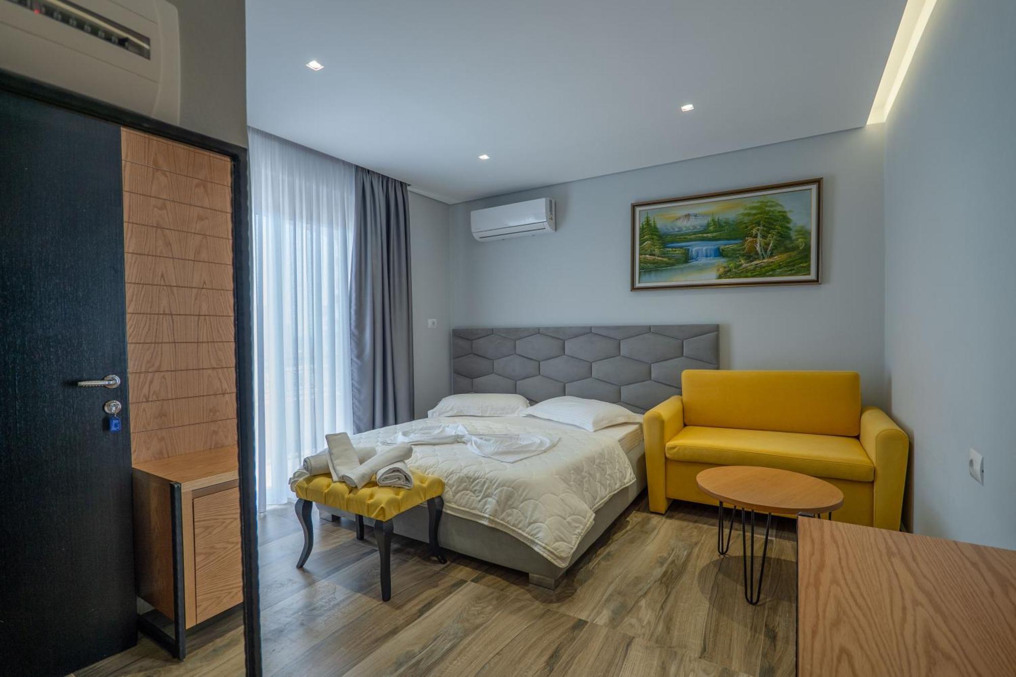 Sunkised Hotel Саранда Екстер'єр фото