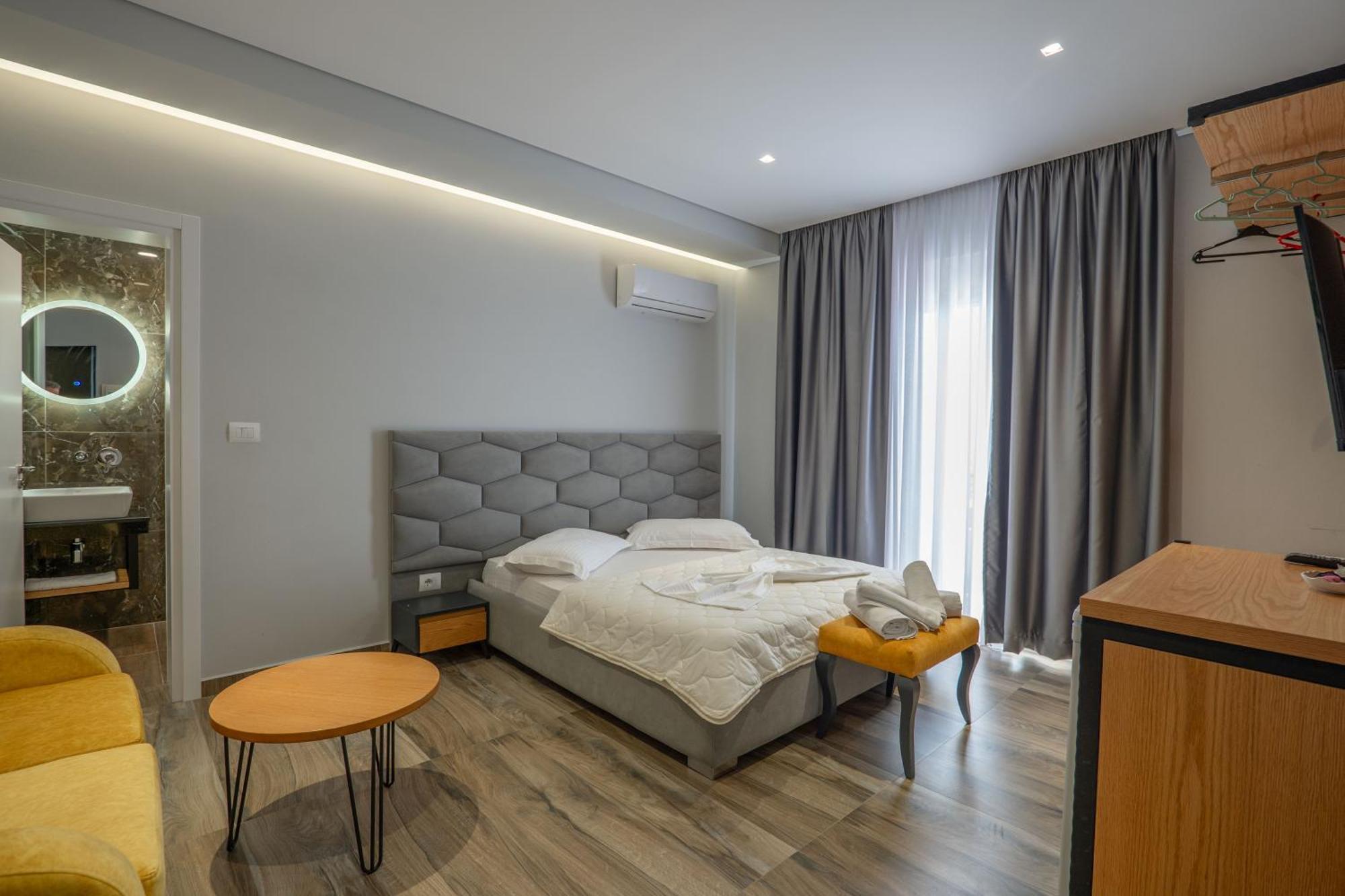 Sunkised Hotel Саранда Екстер'єр фото
