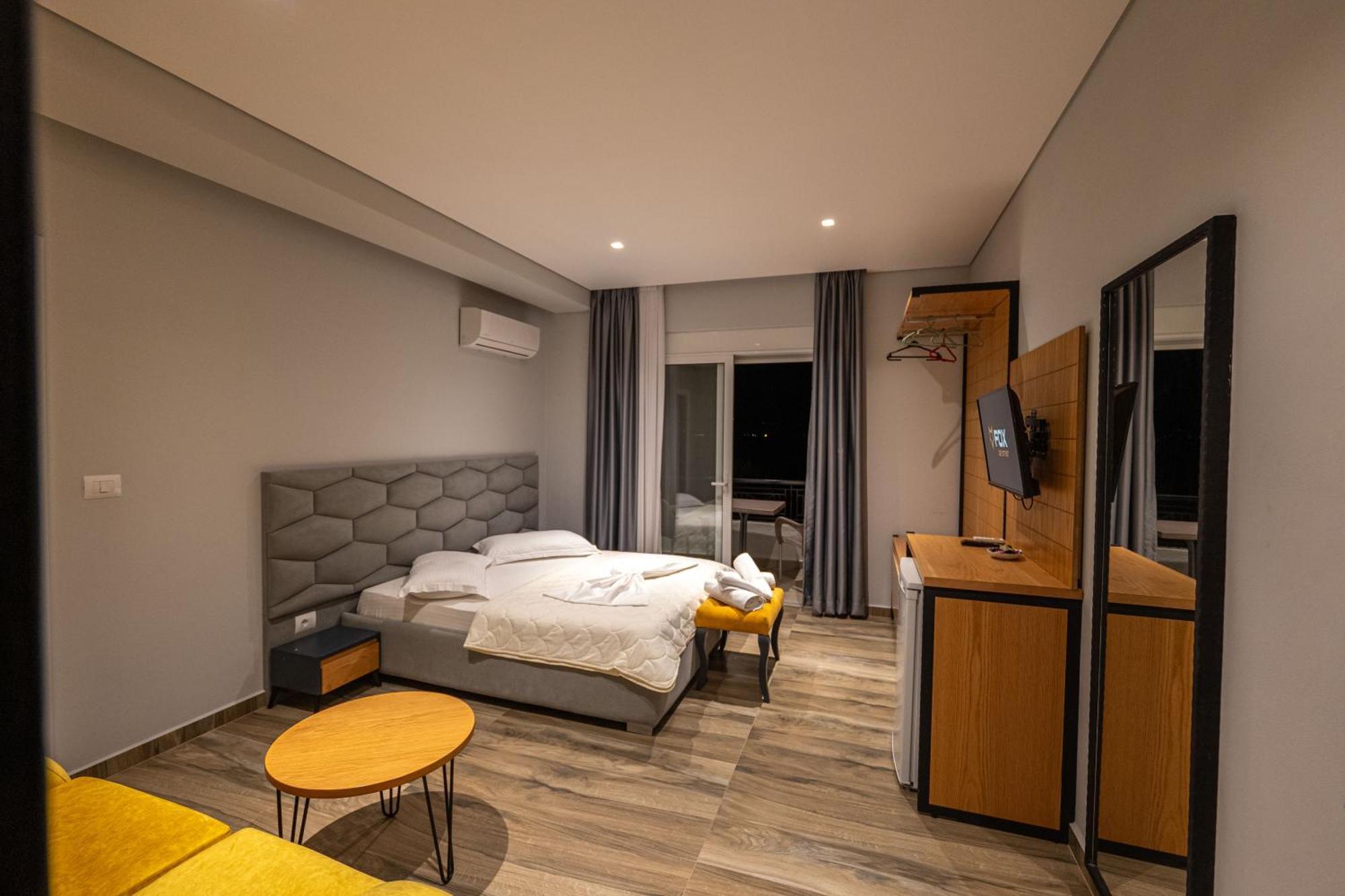 Sunkised Hotel Саранда Екстер'єр фото