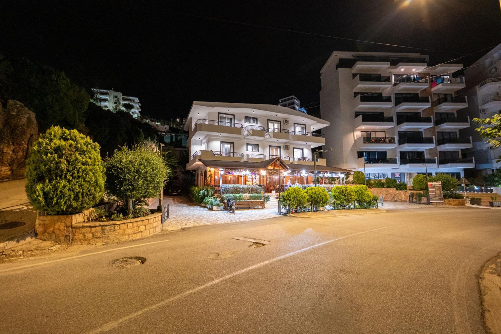 Sunkised Hotel Саранда Екстер'єр фото
