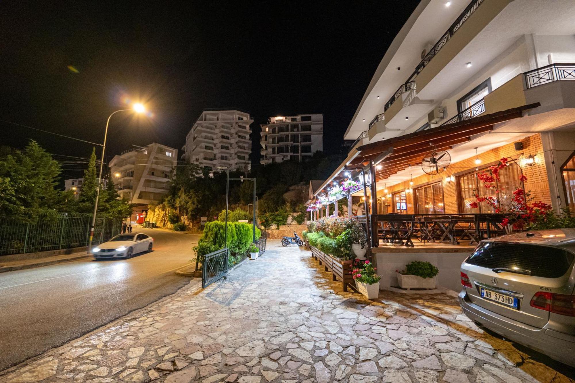 Sunkised Hotel Саранда Екстер'єр фото