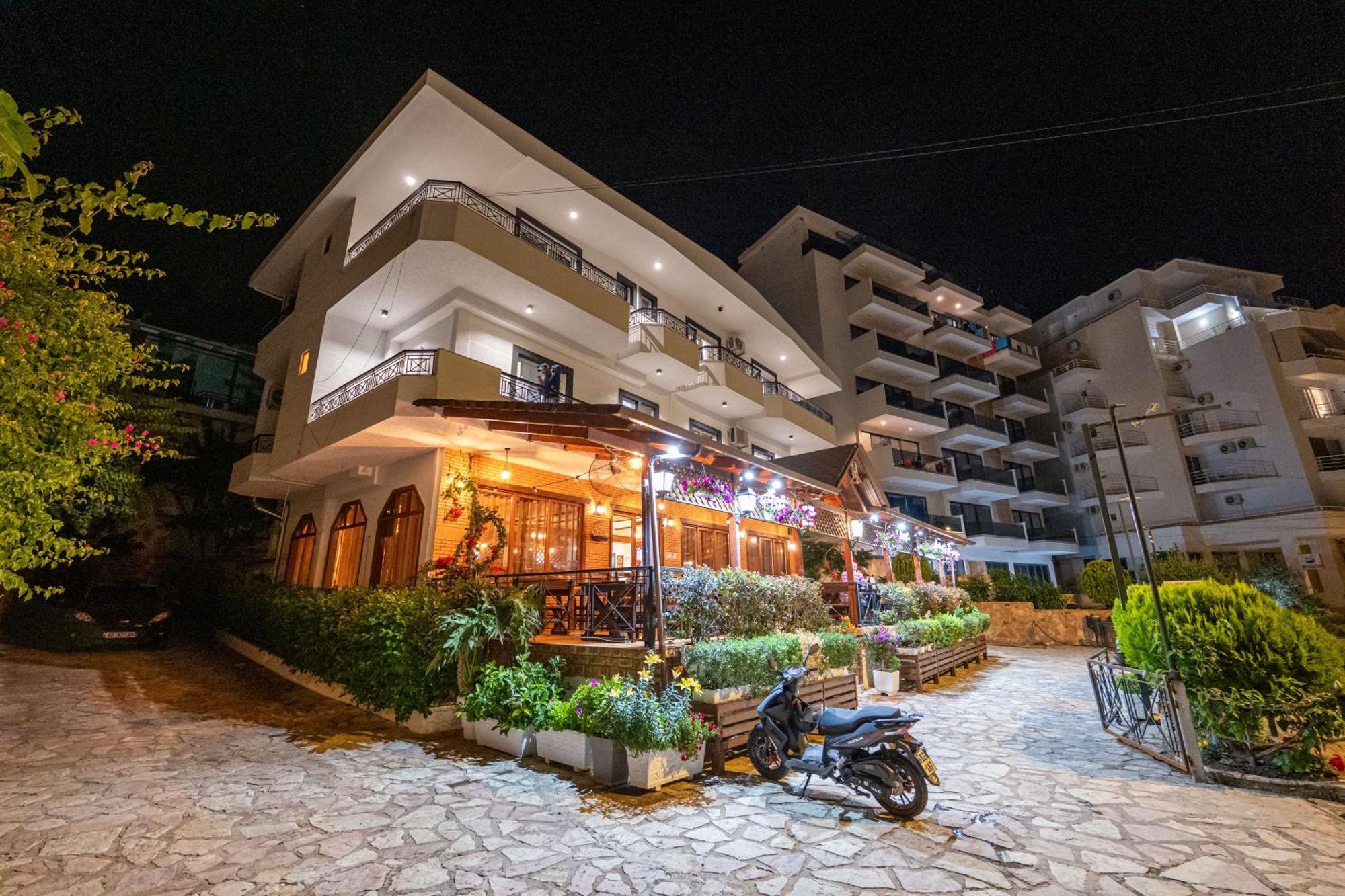 Sunkised Hotel Саранда Екстер'єр фото