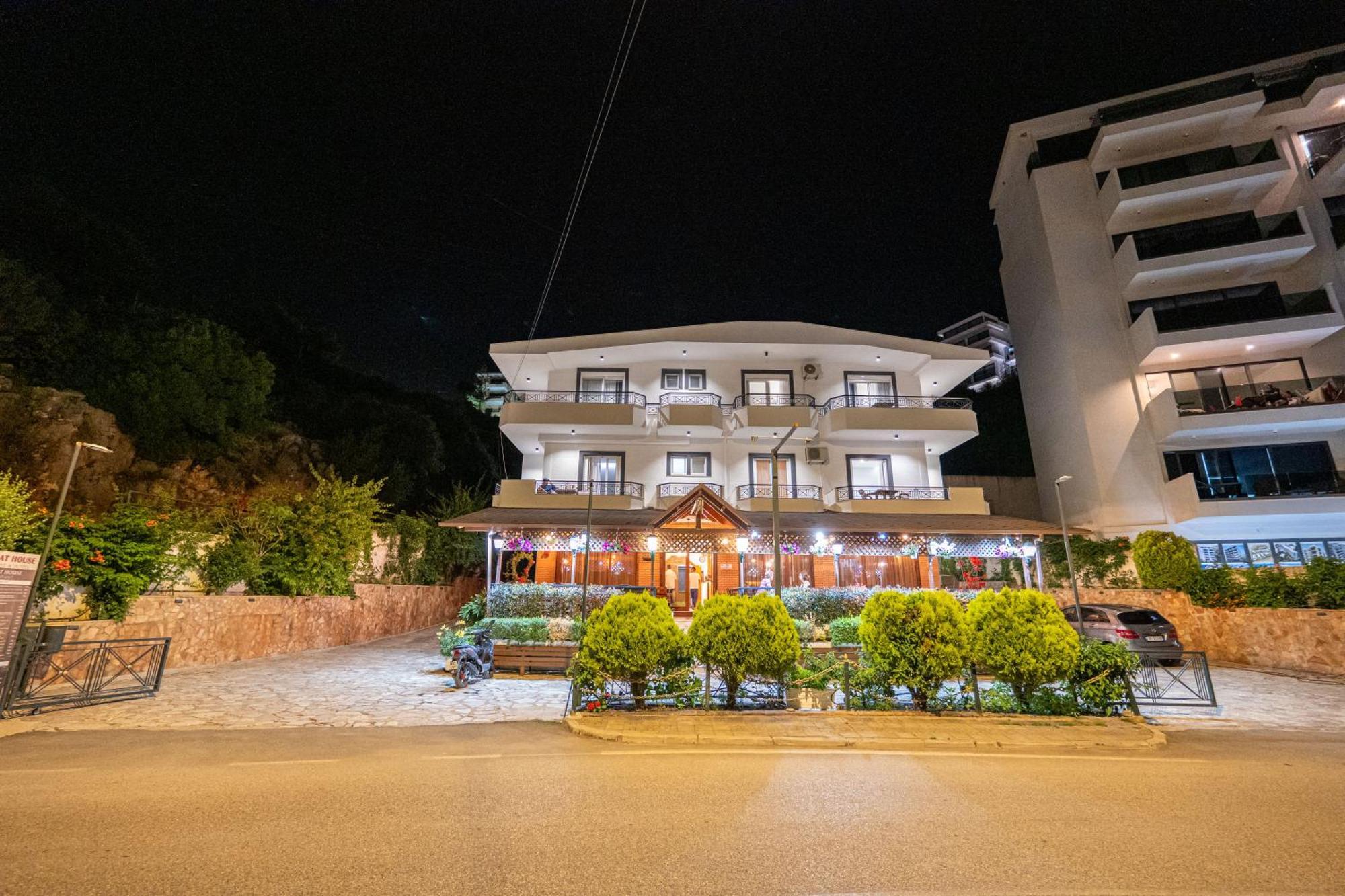 Sunkised Hotel Саранда Екстер'єр фото