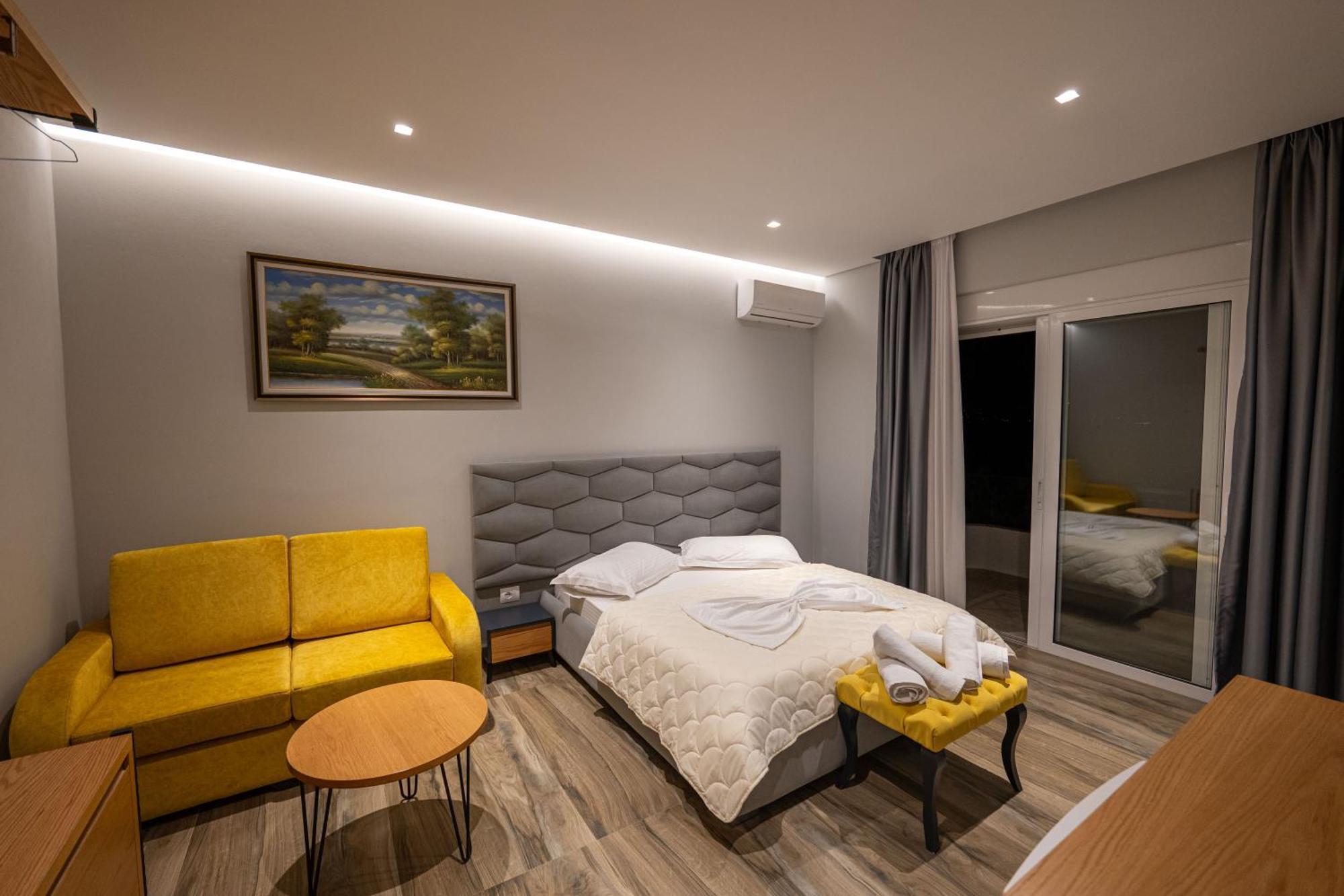Sunkised Hotel Саранда Екстер'єр фото